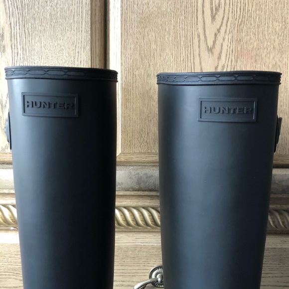 New Hunter Refine Tall Matte Black Wide Rainboots - Picture 5 of 12